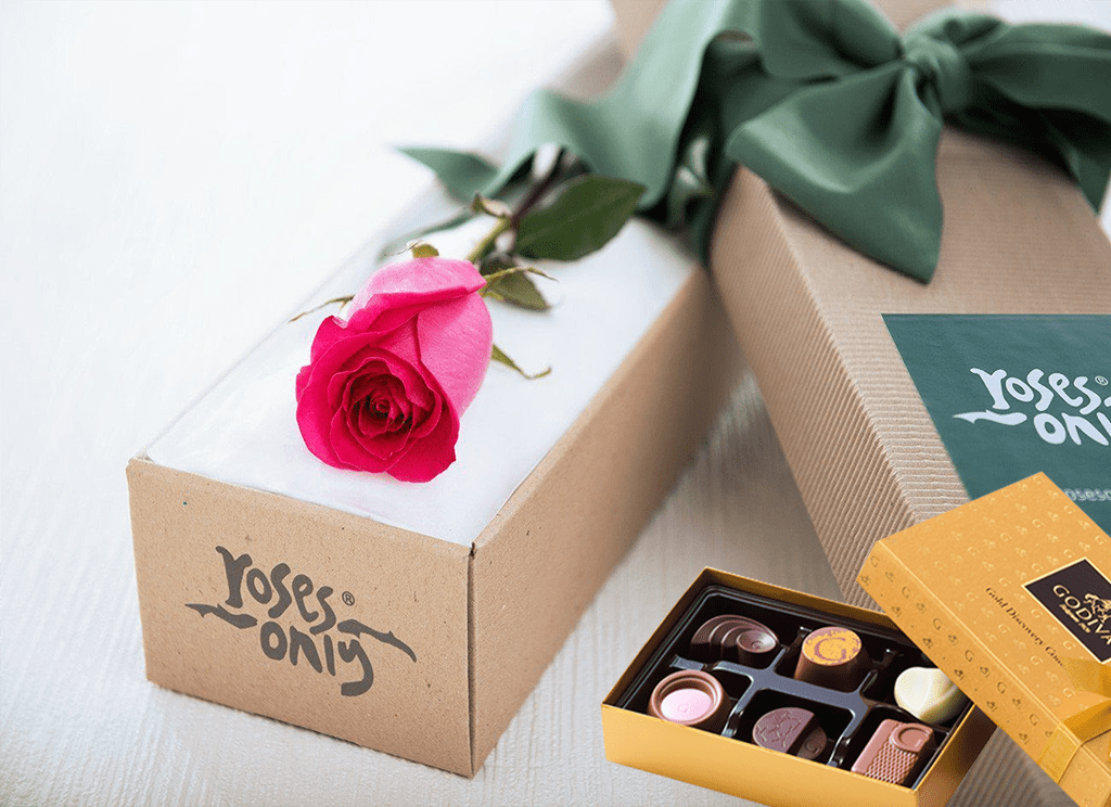 Single Bright Pink Rose Gift Box & Chocolates