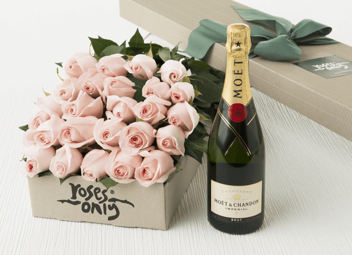 24 Pastel Pink Roses Gift Box & Champagne