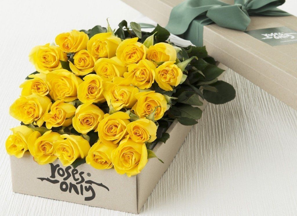 24 Yellow Roses Gift Box