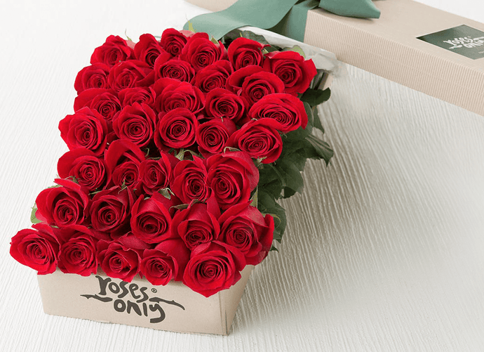 36 Red Roses Valentines Gift Box