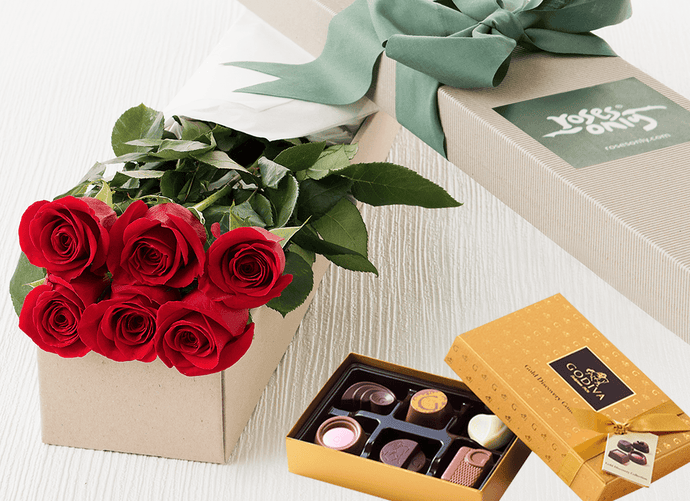 6 Red Roses Gift Box & Chocolates