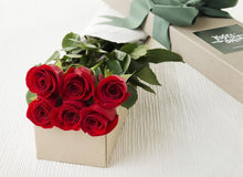 6 Red Roses Valentines Gift Box
