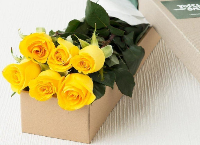 6 Yellow Roses Gift Box