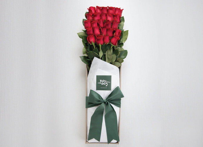 18 Long Roses In An Open Presentation Style Gift Box