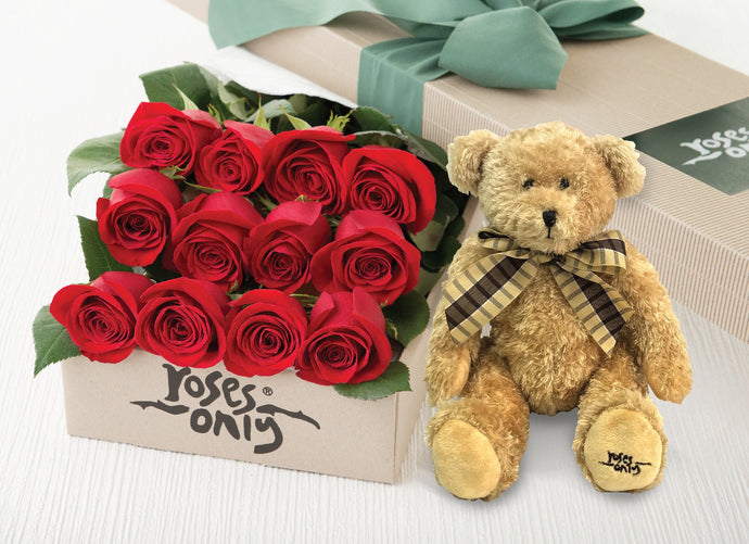 12 RED ROSES Valentines Gift Box & TEDDY BEAR